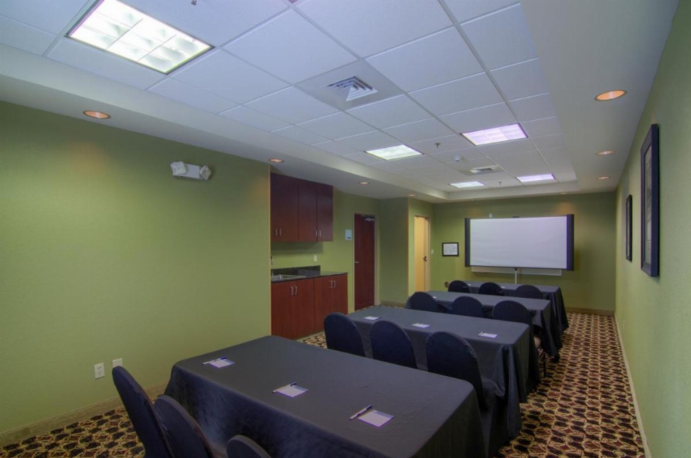 Springdale Inn & Suites Image 16