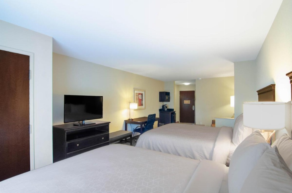 Springdale Inn & Suites Image 37